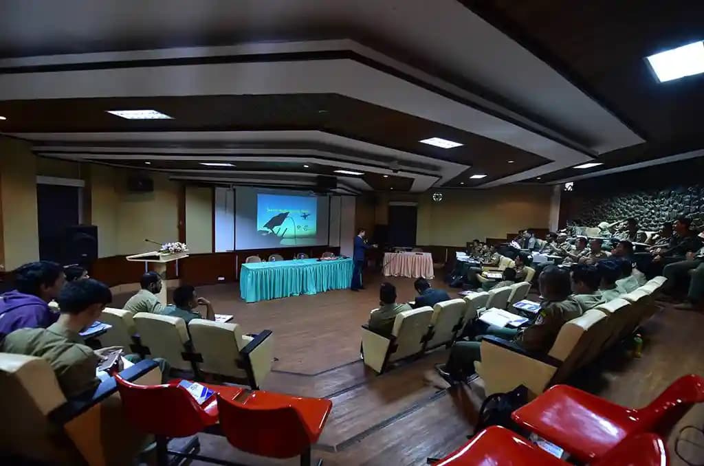 Sesi in-house training untuk instansi/tim khusus